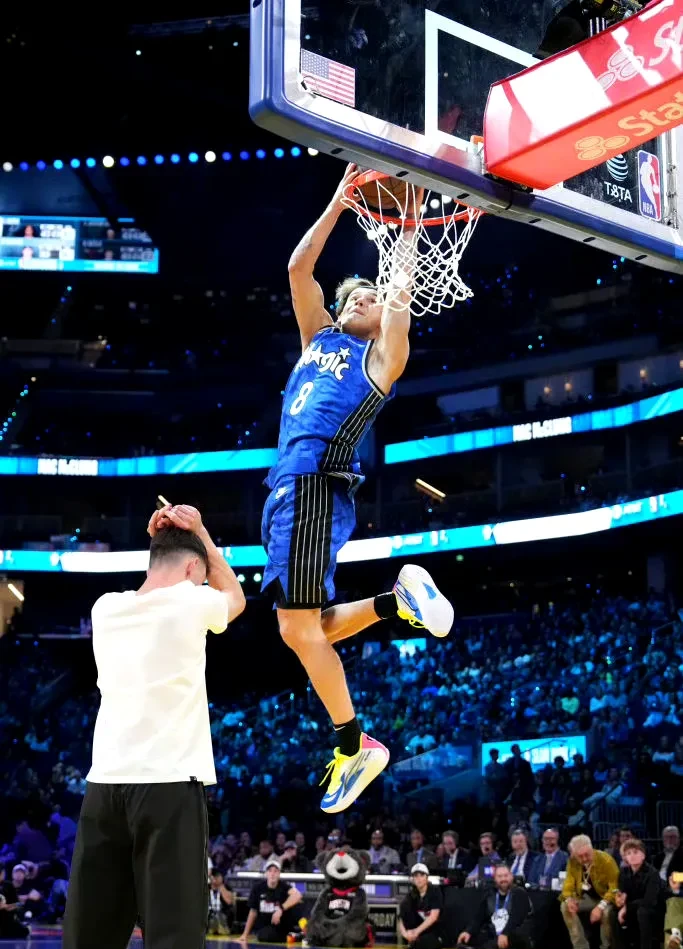 意大利男篮轻取黄蜂,萨博尼斯送出助攻的简单介绍 意大利男篮轻取黄蜂,萨博尼斯送出助攻的简单介绍